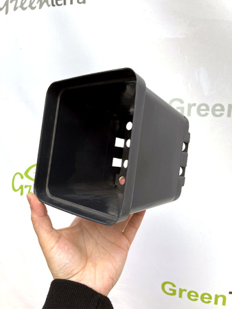 Горшок для рассады квадратный литой 1.5 л, 13*13*13 см.