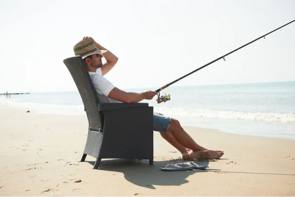 Кресло из искусственного ротанга Vermont с наклонной спинкой, графит [238452]