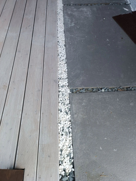 Мрамор галтованный белый фр. 20-40мм (20кг)